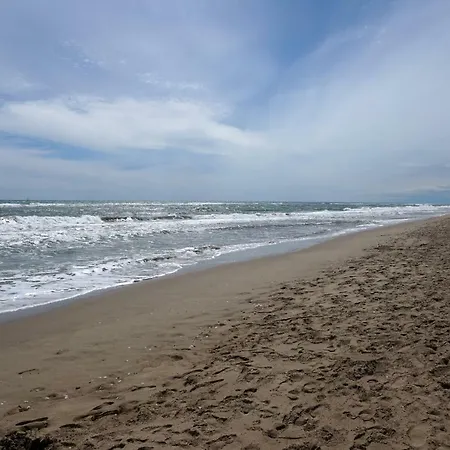 Riva Be My Guest Castelldefels * Gavà