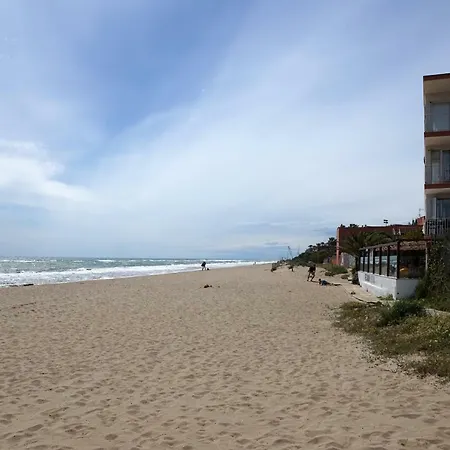 Riva Be My Guest Castelldefels Apartamento